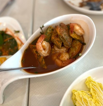 แกงส้มชะอมไข่กุ้ง
