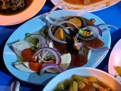 ยำไข่เค็ม / ยำไข่เยี่ยวม้า