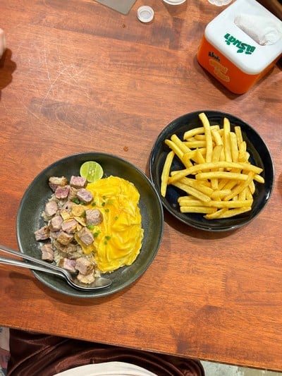 อาหาร หรือ เครื่องดื่ม