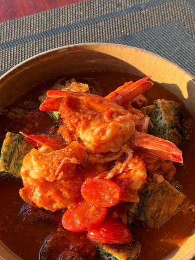 แกงส้มชะอมกุ้ง