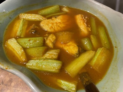 แกงส้มปลากะพงออดิบ