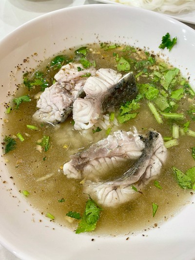 ข้าวต้มปลากระพง