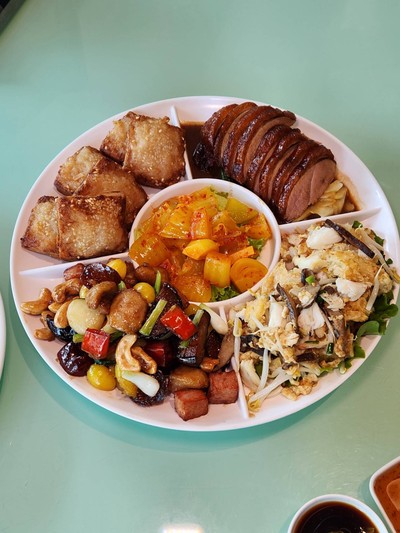 อาหาร หรือ เครื่องดื่ม