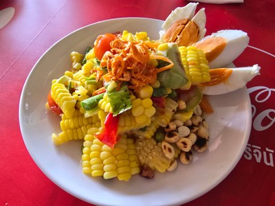 ตำข้าวโพดไข่เค็ม