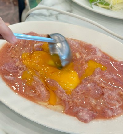 ชุดหมูล้วน