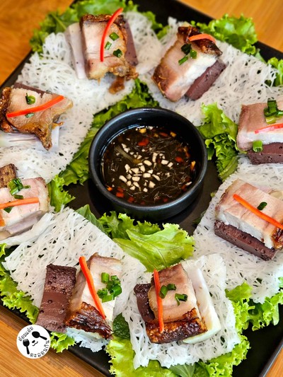 หมูย่างทรงเครื่อง
