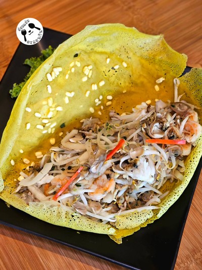 ขนมเบื้องญวนรวมมิตรทะเล
