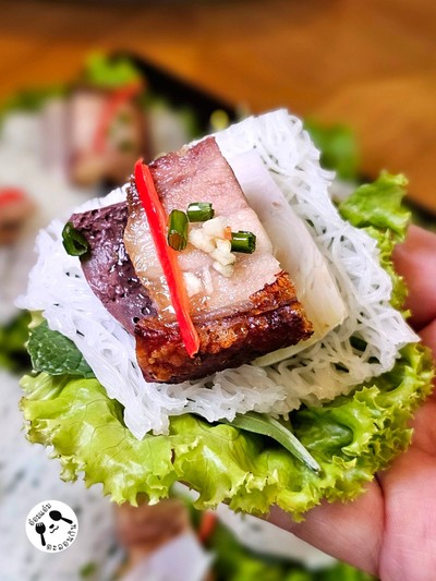 หมูย่างทรงเครื่อง
