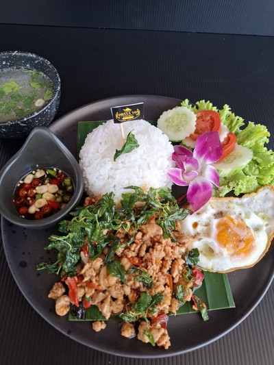 MENU_3073847UG_1739279301