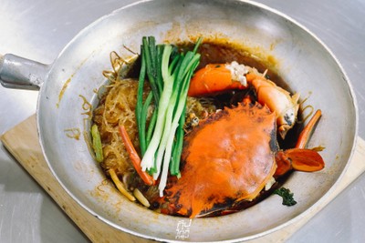 อบเจริญ ร้านลับสุดยอดความอร่อยสารพัดเมนูหม้ออบ ย่านบางพลัด