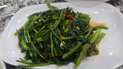 ผัดผักบุ้ง