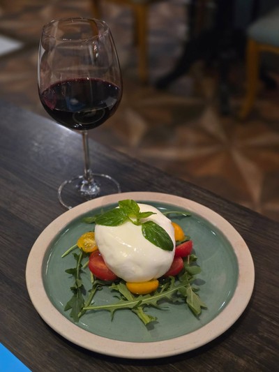 อาหาร หรือ เครื่องดื่ม