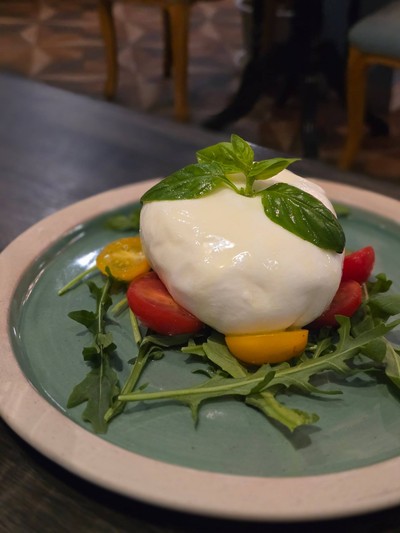 อาหาร หรือ เครื่องดื่ม