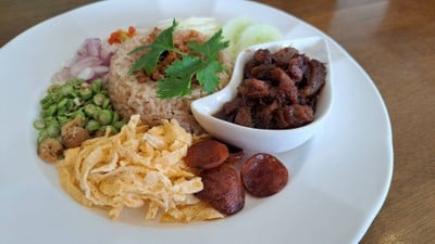 อาหาร หรือ เครื่องดื่ม