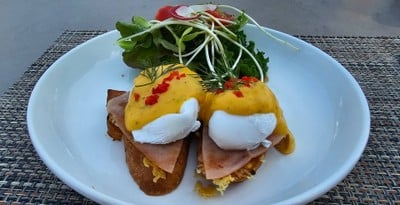 EGGS BENEDICT