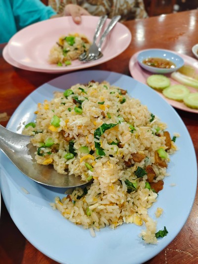 ข้าวผัดปลาเค็ม