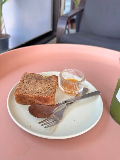 Banana cake