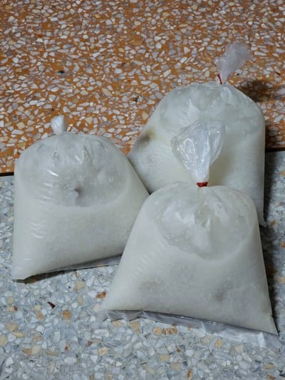 โจ๊ก หมู ไข่ เครื่องใน