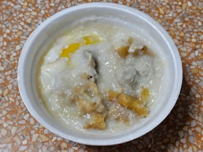 โจ๊ก หมู ไข่ เครื่องใน โก๋