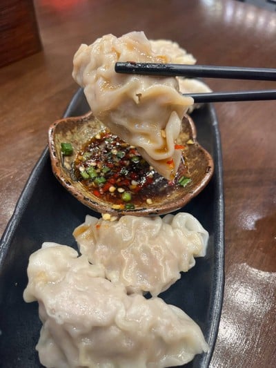 เกี๊ยว KHAO-SO-I sauce