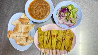 อาหาร หรือ เครื่องดื่ม