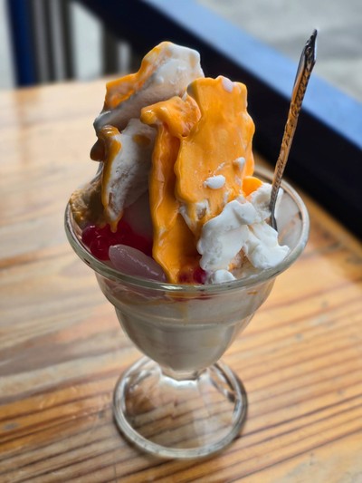 ไอศกรีมไข่แข็ง