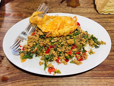 ข้าวกะเพราหมู+ไข่ดาว