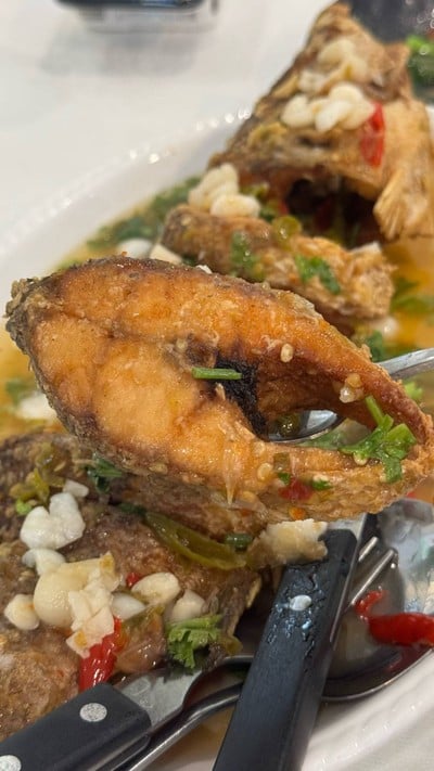 ปลากระพงทอดสามรส