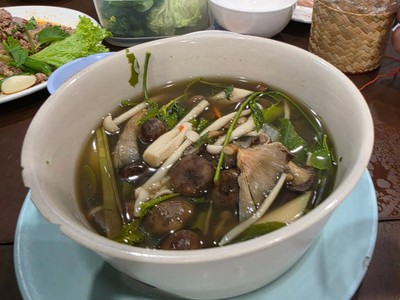 แกงเห็ดรวม
