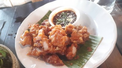 หมูสามชั้นทอดน้ำปลา 1