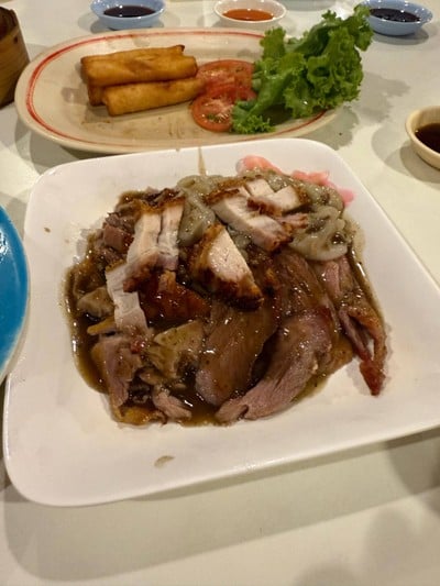 เป็ด หมูแดง หมูกรอบ