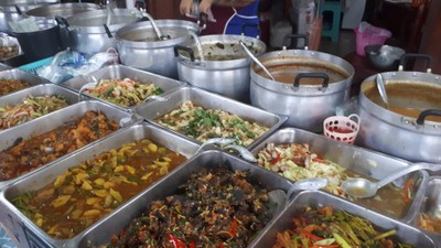 อาหาร หรือ เครื่องดื่ม
