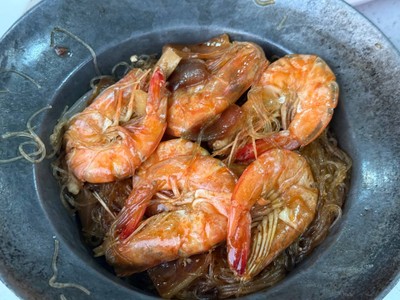 กุ้งอบวุ้นเส้น
