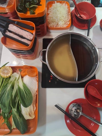 อาหาร หรือ เครื่องดื่ม