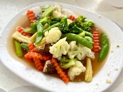 ผัดผักรวมมิตร