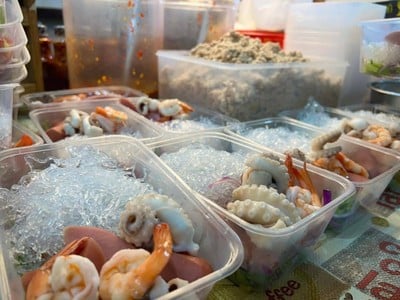 ยำเส้นแก้วรวมมิตร