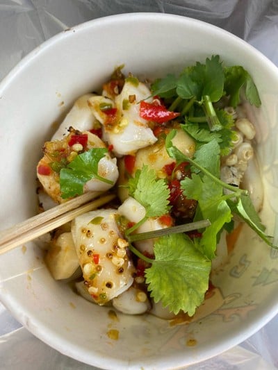 เนื้อปลาหมึกย่าง