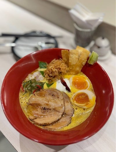 🍜 Red Curry Ramen. (Price 348++ Baht.)