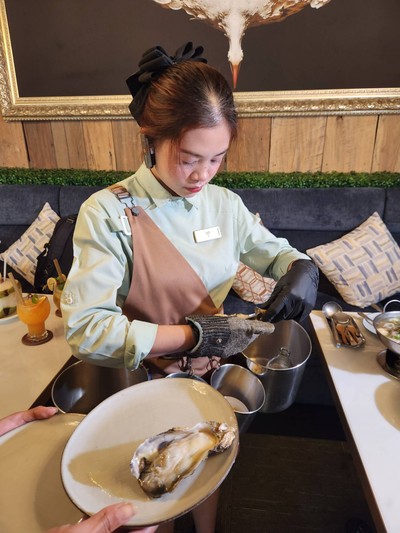 อาหาร หรือ เครื่องดื่ม