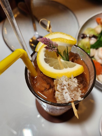 อาหาร หรือ เครื่องดื่ม