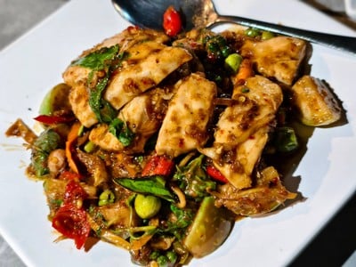 ปลาอินทรีย์ผัดฉ่า