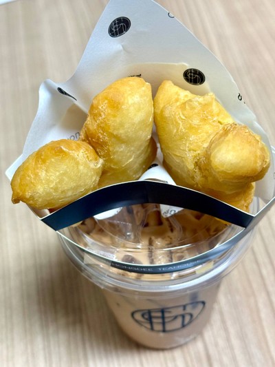 ปาท่องโก๋