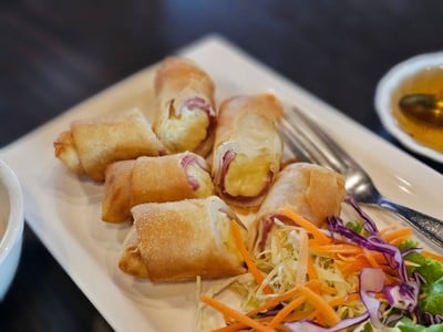 ปอเปี๊ยะแฮมชีส