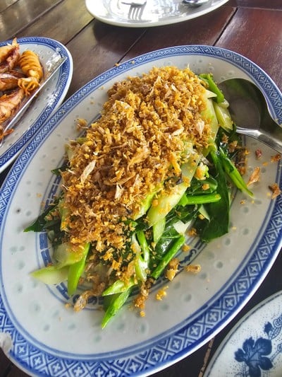 คะน้าปลาเค็ม