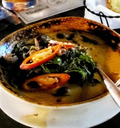 แกงคั่วหอยขมเห็ดเผาะ