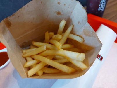 อาหาร หรือ เครื่องดื่ม