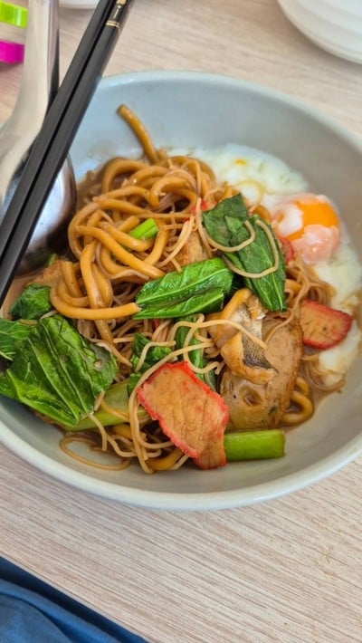 หมี่หุ้นหมี่ผัดฮกเกี้ยน