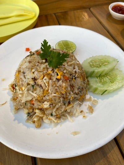 ข้าวผัดปู