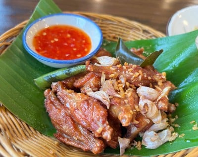 เมนูของร้าน Homnoir หอมนัวร์ somtum&cafe ฉะเชิงเทรา