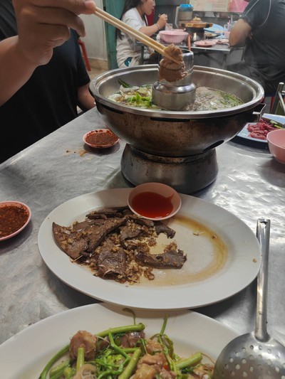 อาหาร หรือ เครื่องดื่ม